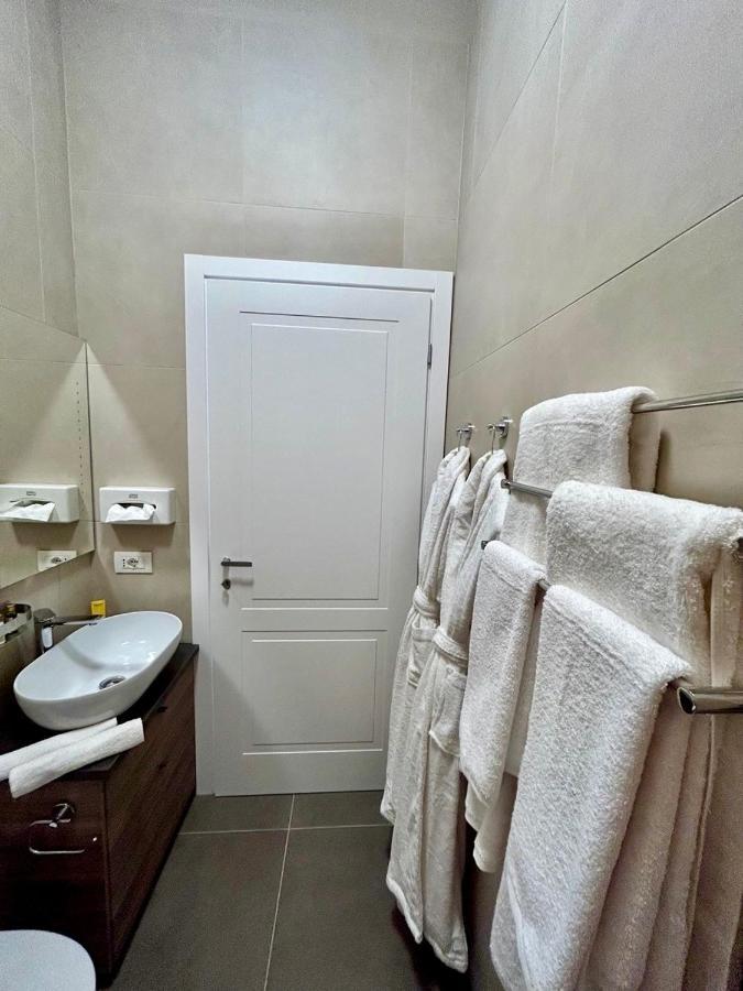 King'S Suite - Quiet And Refined In The Heart Of Milánó Kültér fotó